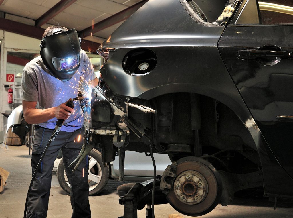 auto body repair tech welding