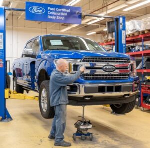 Auto Body Repair Decatur-auto repair on a blue Ford truck